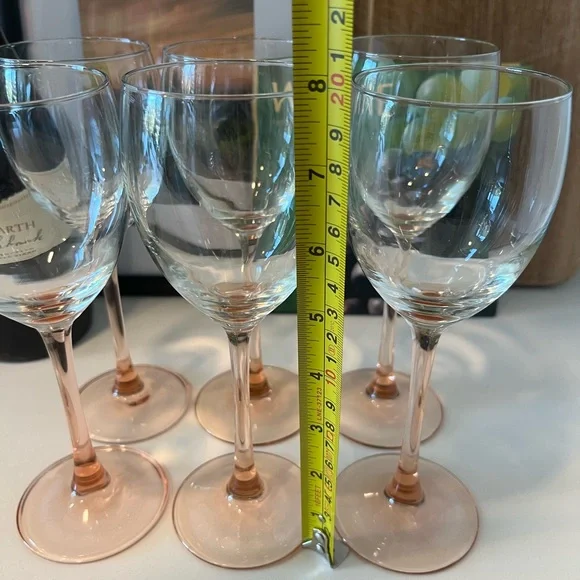Set of 6 vintage Luminarc pink stem wine glasses, 7.75” tall, mid-century modern - Picture 5 of 5
